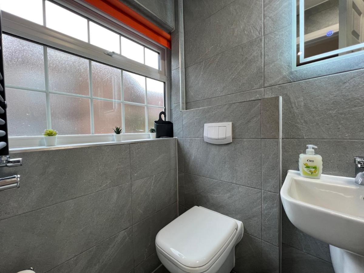 Avenham Apartment *